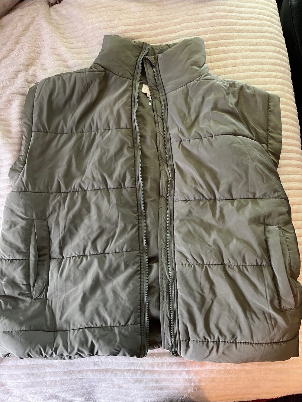 entro Olive Quilted Sleeveless Puffer Vest